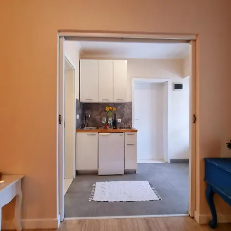 Lägenhet Luxury Sunny