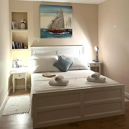 Luxury Sunny Apartment