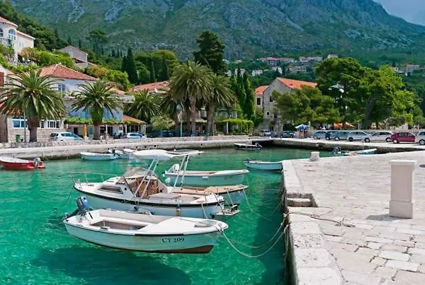 Apartment With Sunset Terrace