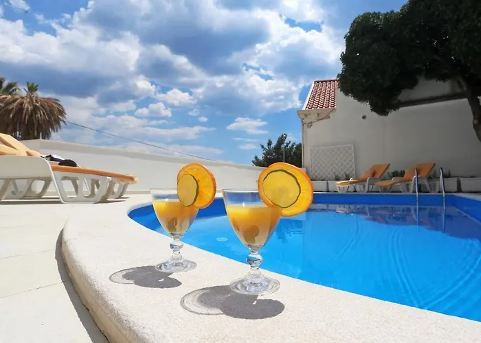Apartment With Sunset Terrace Appartement Mlini