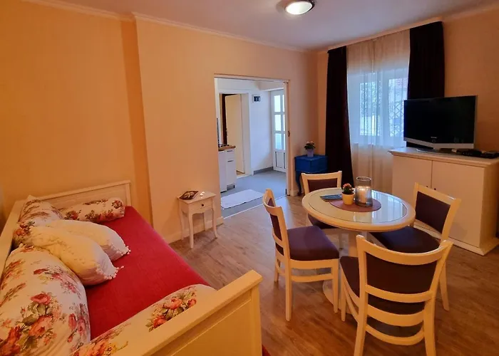 Apartment With Sunset Terrace Appartement