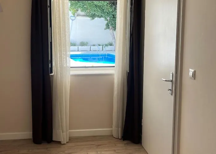 Apartment With Sunset Terrace Appartement Mlini